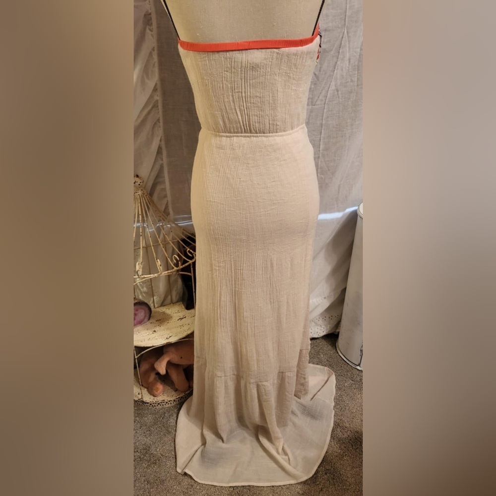 Flying Tomato strapless dress. - Picture 3 of 5